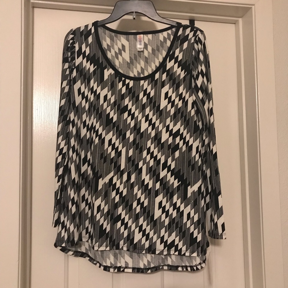 Lularoe Lynnae - Black White Diamond - Medium